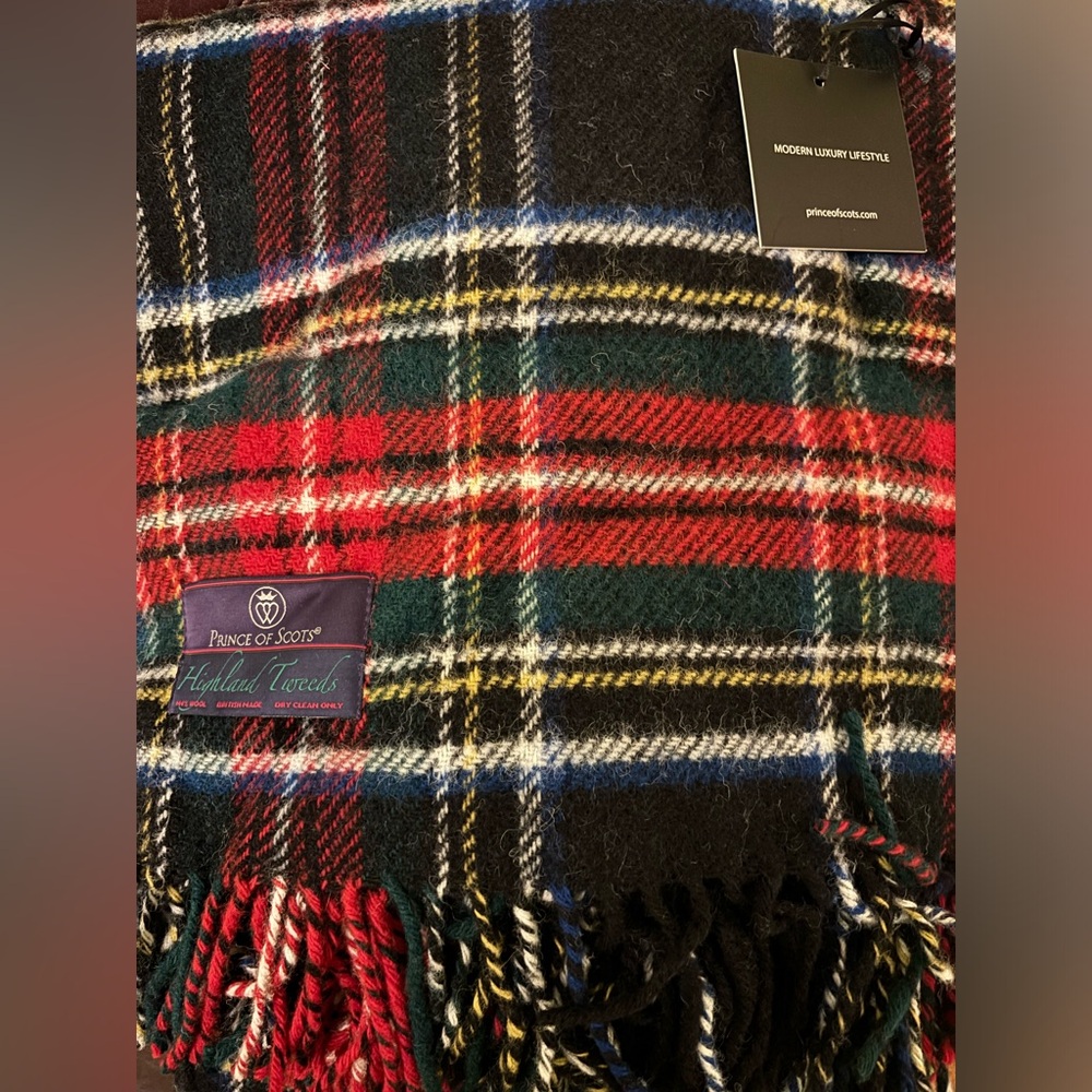 Prince of Scots
Tartan Tweed Fluffy Throw - Picture 2 of 5